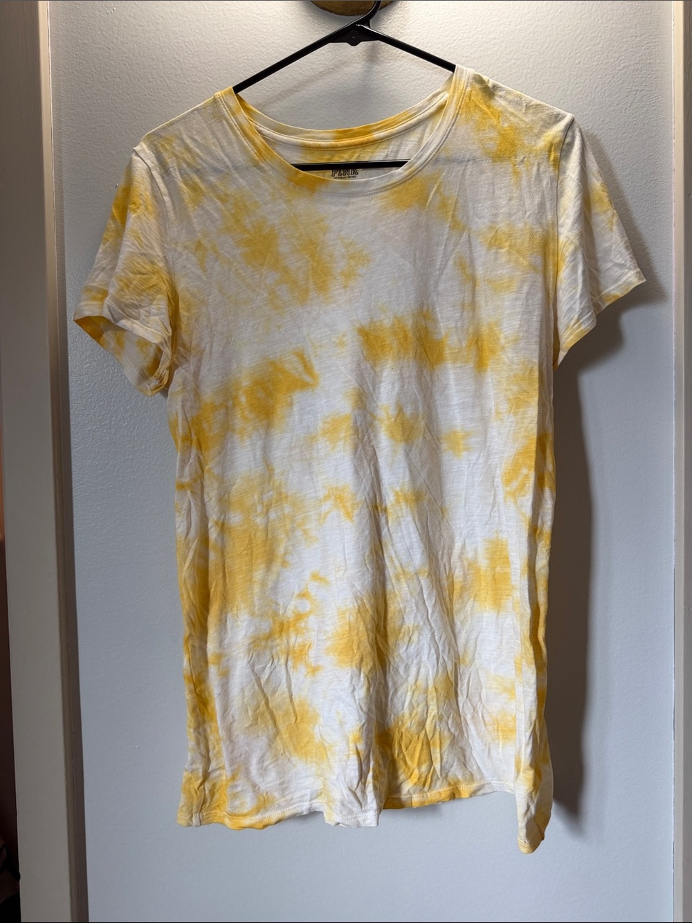 PINK Victoria's Secret Yellow & White Tie-Dye Short Sleeve Tee